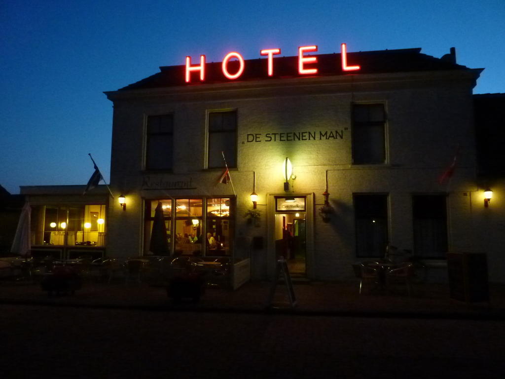 Hotel "De Steenen Man" Zurich Bagian luar foto